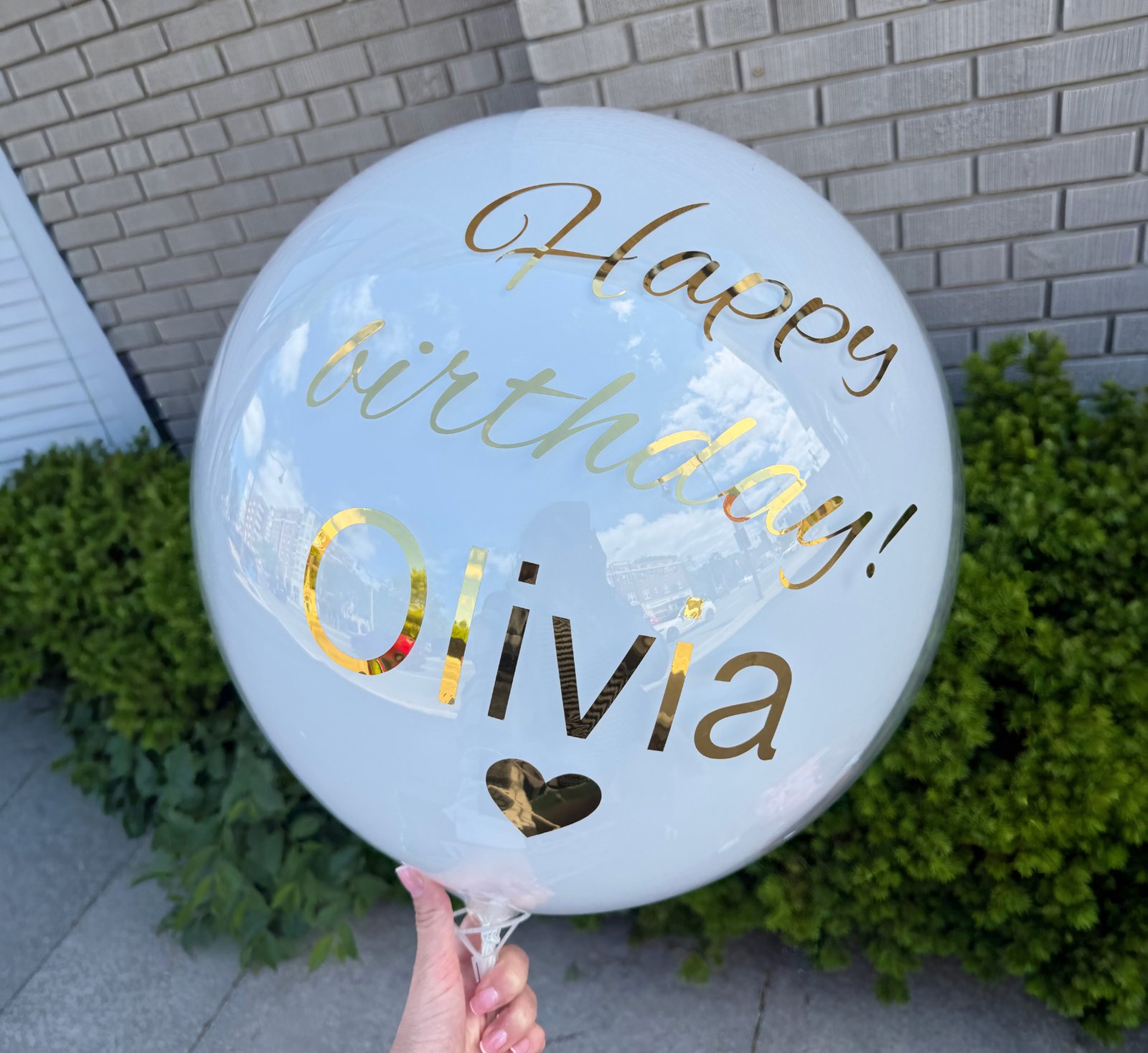 personalized-white-bubble-balloon-kit personalized-white-bubble-balloon-kit