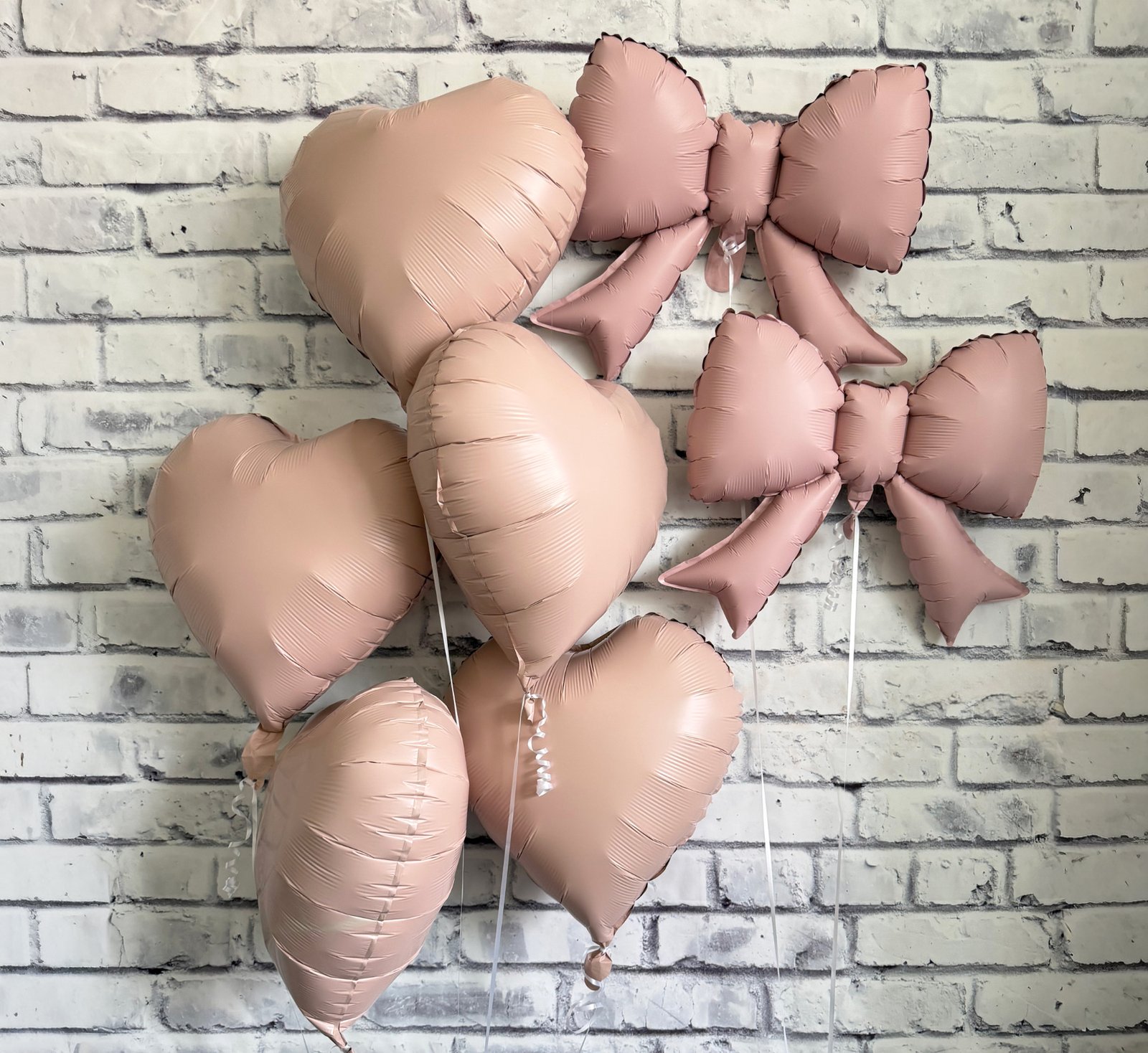 pink-heart-balloon-bouquet pink-heart-balloon-bouquet